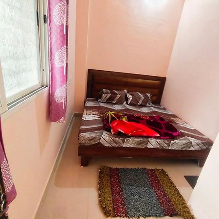 Deviksha Home Stay Ujjain Bagian luar foto
