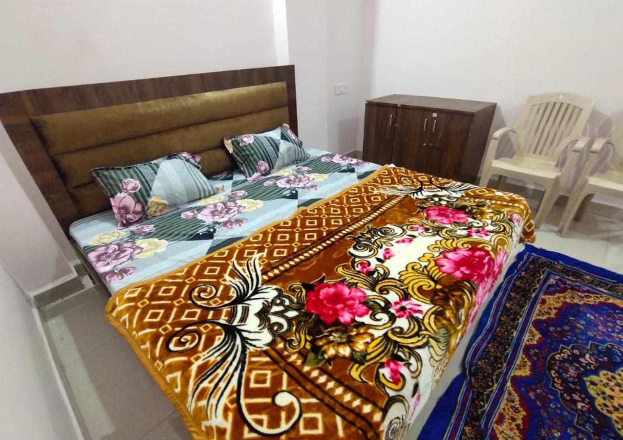 Deviksha Home Stay Ujjain Bagian luar foto