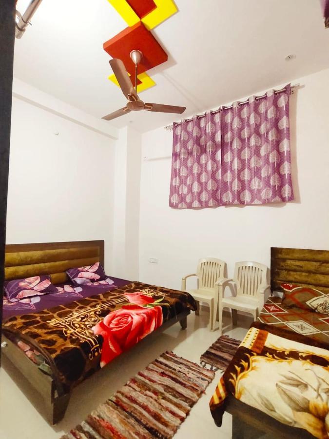 Deviksha Home Stay Ujjain Bagian luar foto