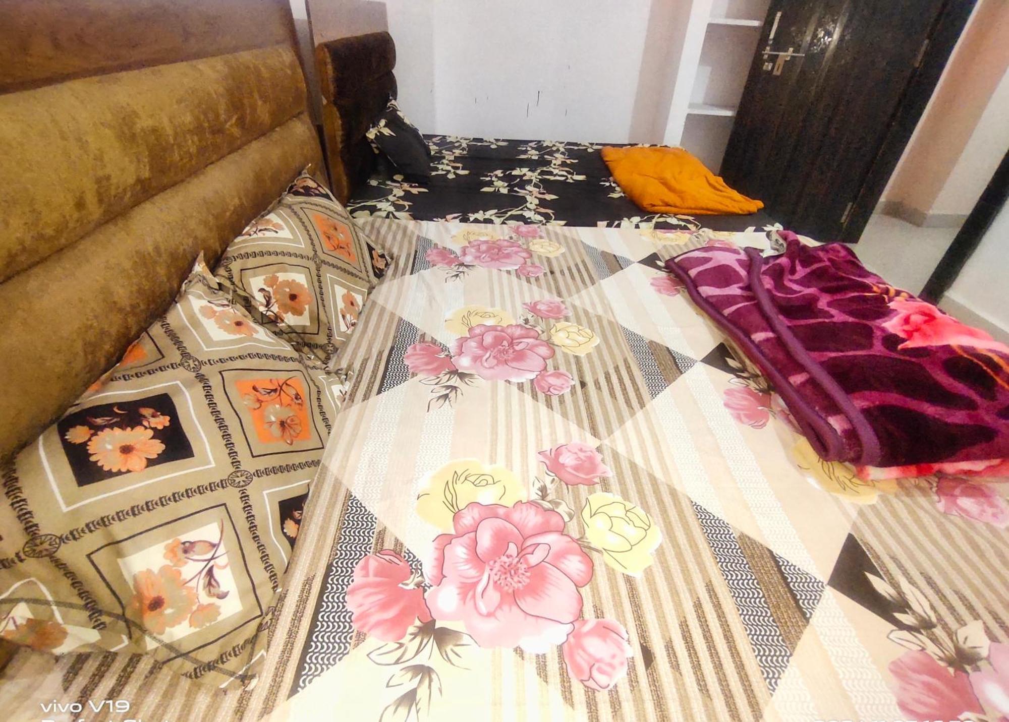 Deviksha Home Stay Ujjain Bagian luar foto