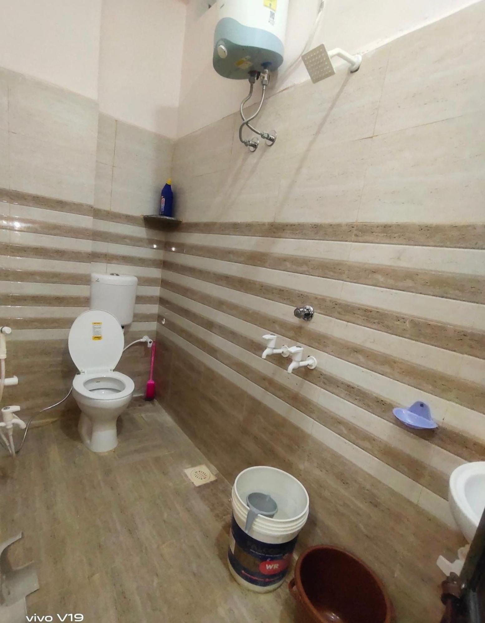 Deviksha Home Stay Ujjain Bagian luar foto