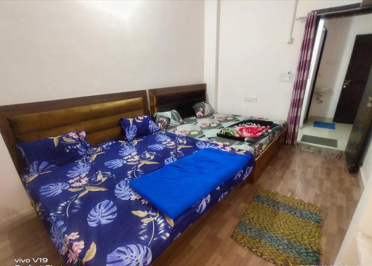 Deviksha Home Stay Ujjain Bagian luar foto