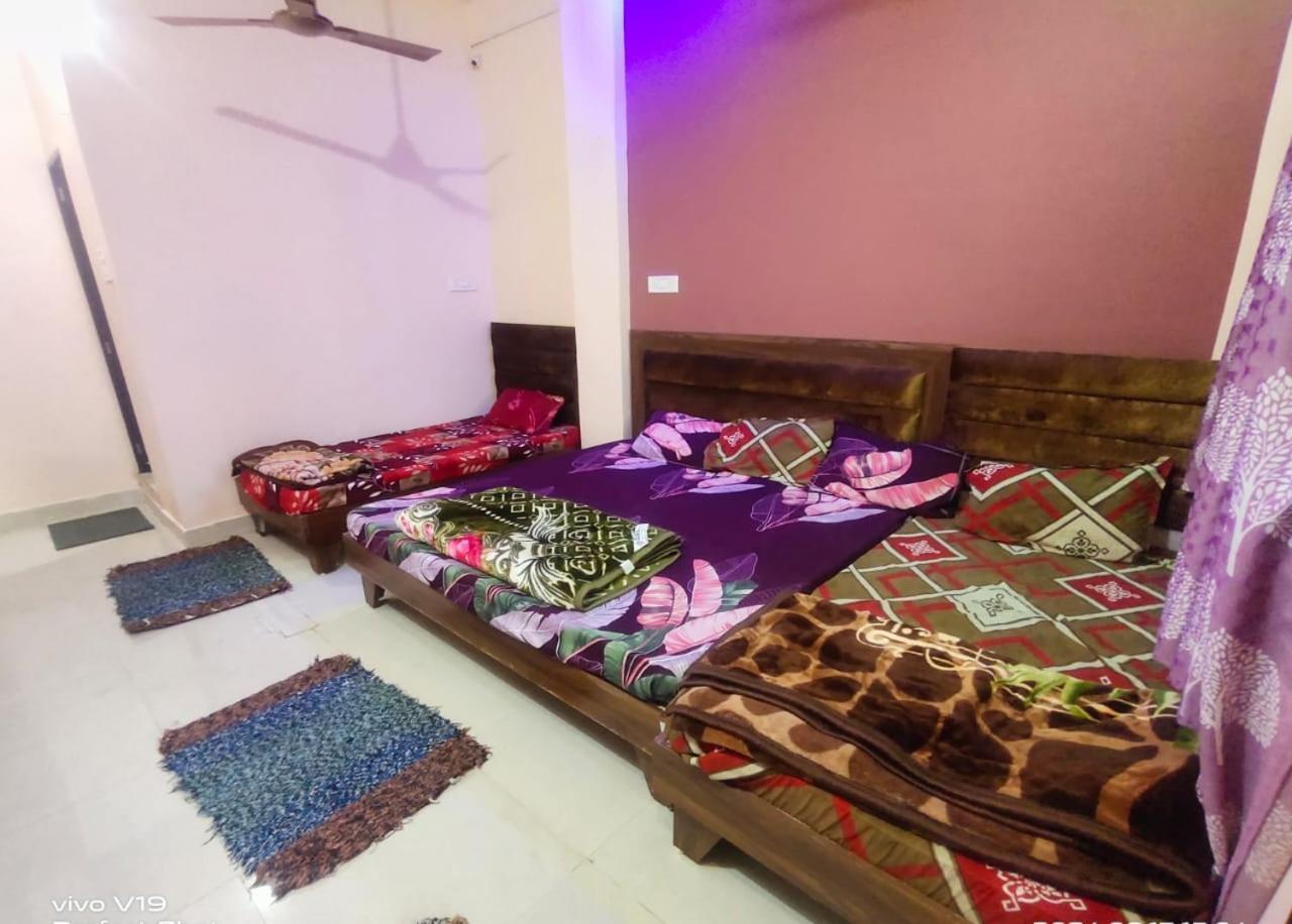 Deviksha Home Stay Ujjain Bagian luar foto